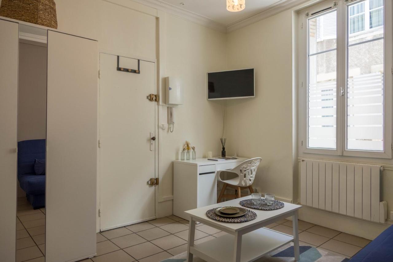Le Penseur Studio Apartment Orleans Bagian luar foto